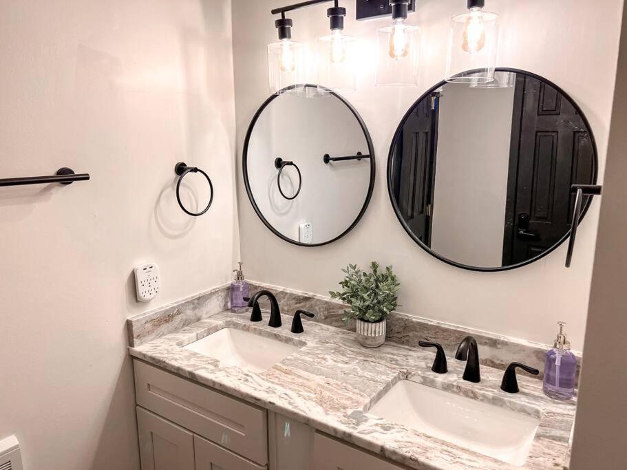 202D Summit - Completely Remodeled Modern Condo In Summit! 斯诺肖 外观 照片